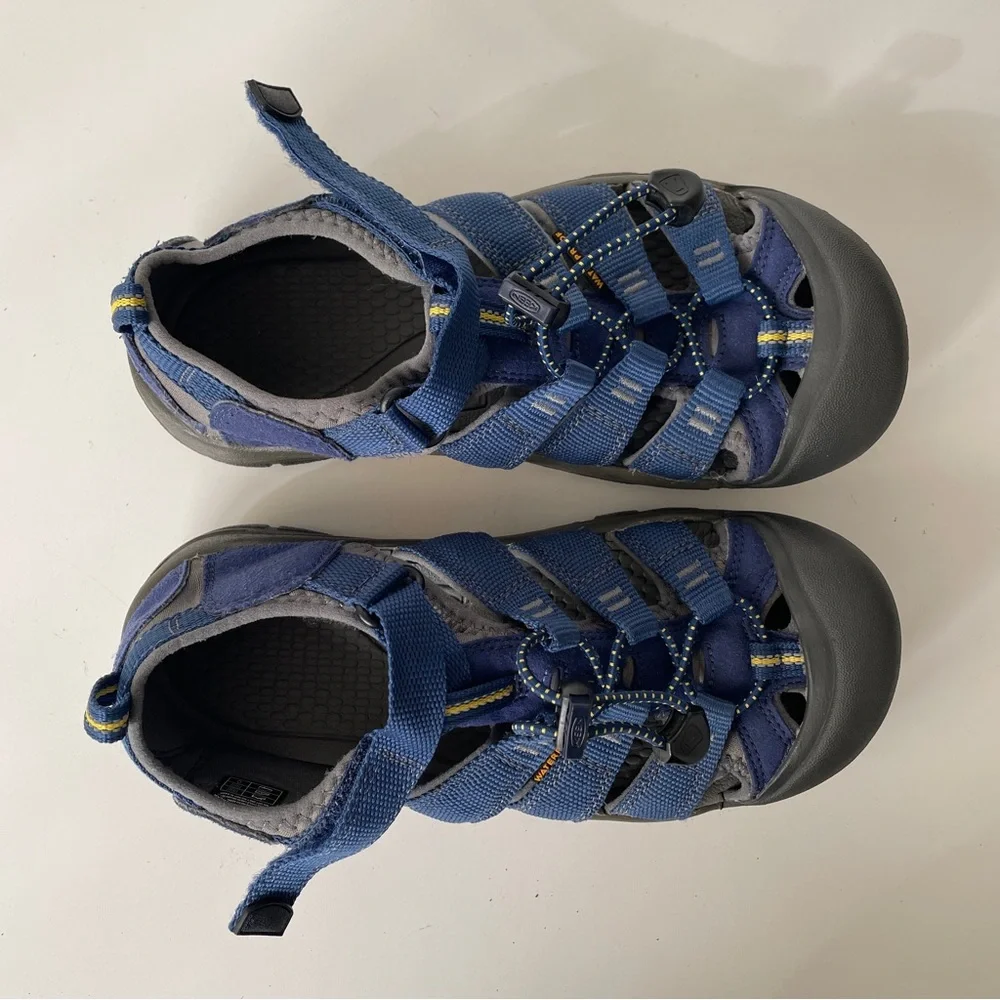 Keen Kids Navy Blue Charcoal Newport H2 Adventure Sandals Size 4 Waterproof